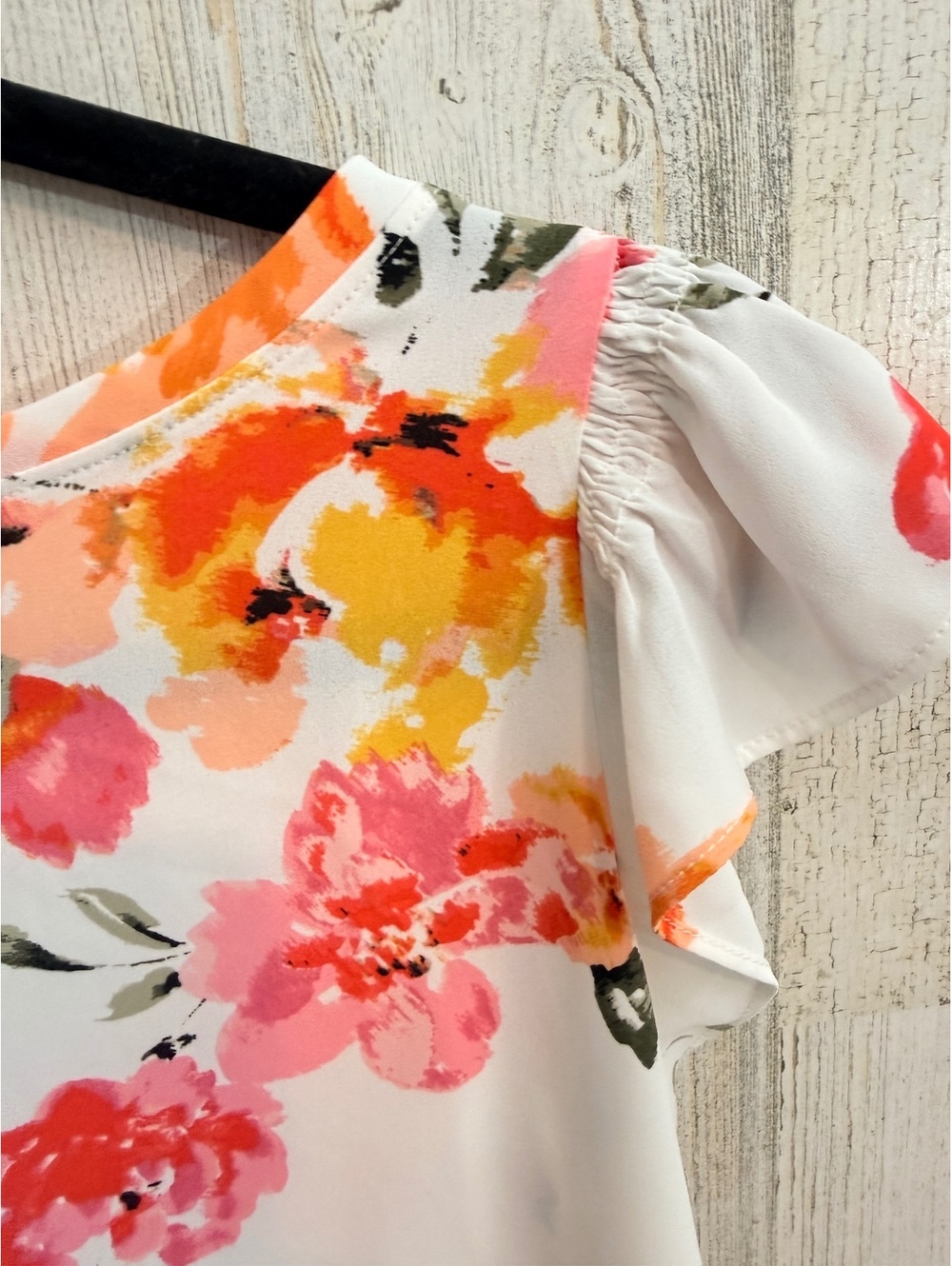 LOFT Petites XS Floral Flutter Sleeve Blouse White Pink Orange - Picture 9 of 10
